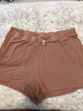 Skims Cozy Rib-Waist Lounge Shorts in Dusty Rose 3XL